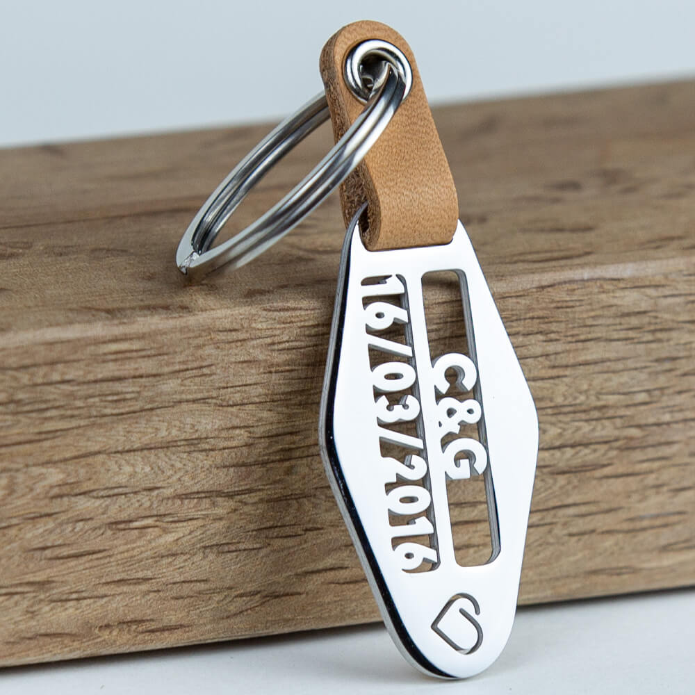 custom-hollow-keychain-with-heart-icon